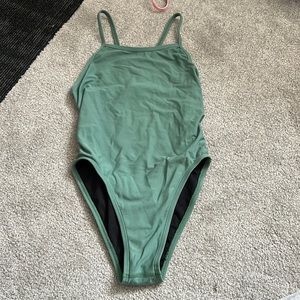 jolyn swimsuit! size 28 - in great condition!